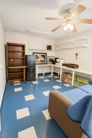 More Photos Of 3923 E Southcross Blvd, San Antonio Warehouse For Sale