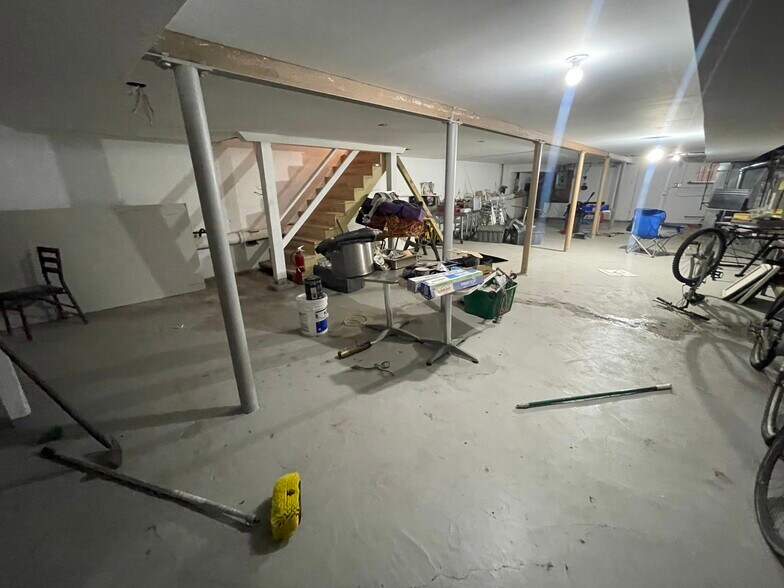 More Photos Of 1745 N Cicero Ave, Chicago Freestanding For Sale