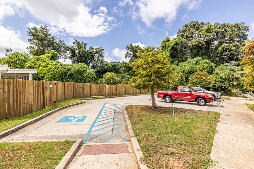 More Photos Of 1651 Pryor Rd SW, Atlanta Loft Creative Space For Sale