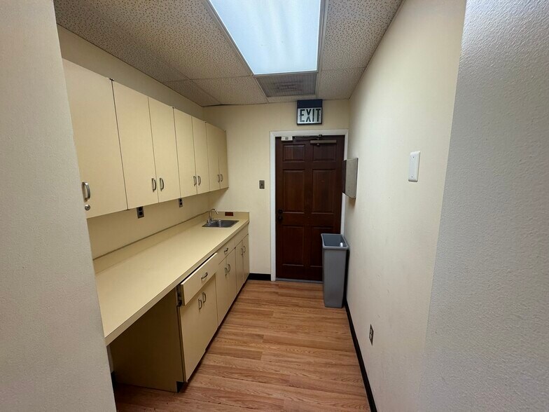 More Photos Of 10788-10798 Hickory Ridge Rd, Columbia Medical For Sale