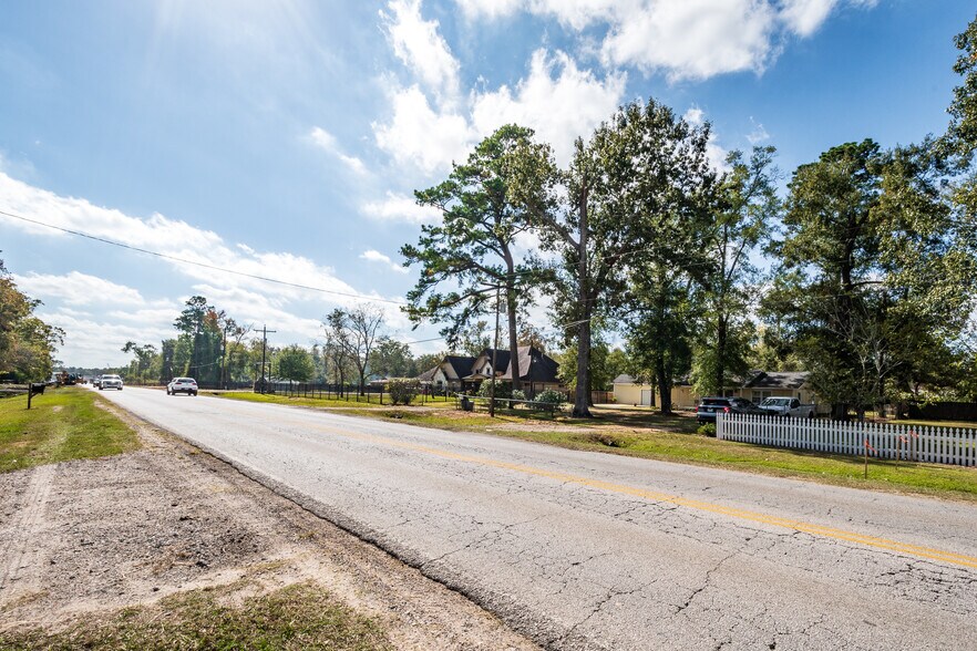 More Photos Of 11620 Fostoria Rd, Cleveland Office For Sale