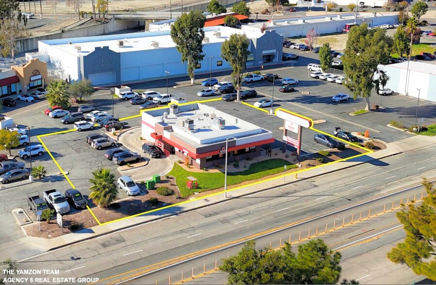 Primary Photo Of 670 S E St, San Bernardino Fast Food For Sale