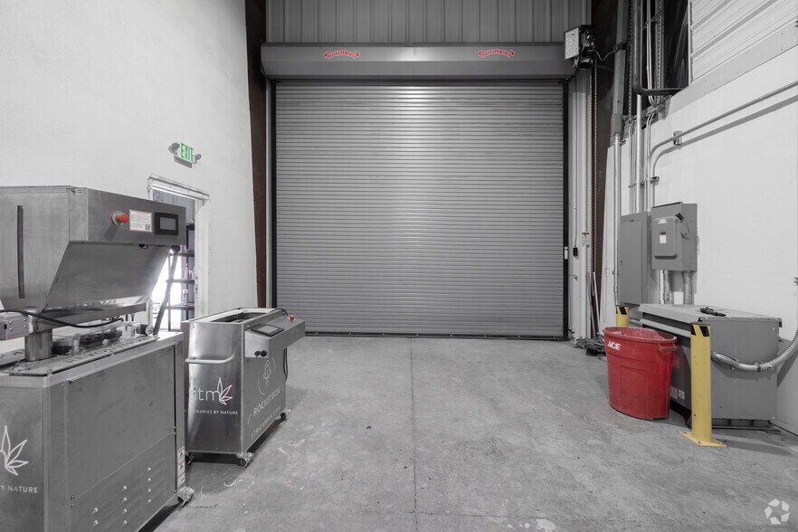 More Photos Of 5018 W Graneros Rd, Colorado City Industrial For Sale