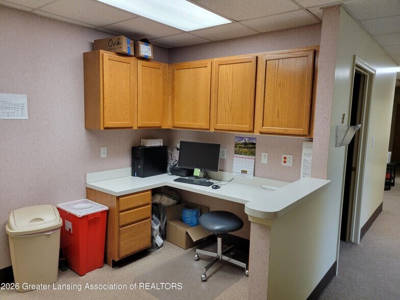 More Photos Of 108 W Higham St, Saint Johns Medical For Sale