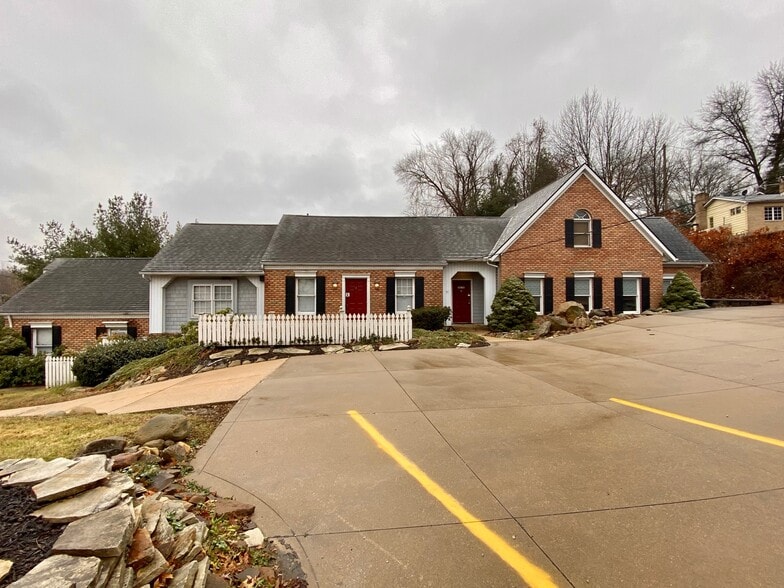 Primary Photo Of 541 West Ave, Tallmadge Office For Lease
