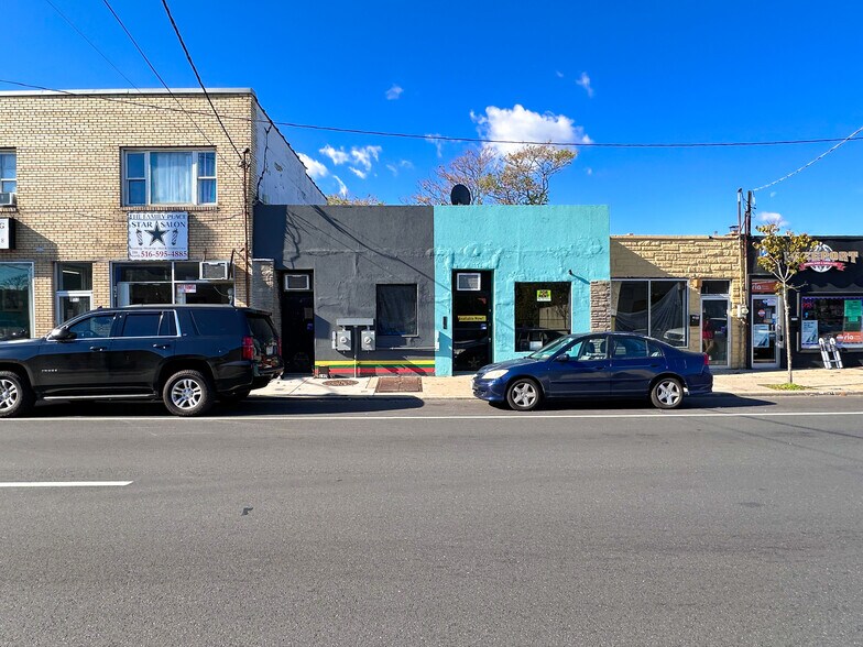 More Photos Of 197-199 N Main St, Freeport Storefront For Sale