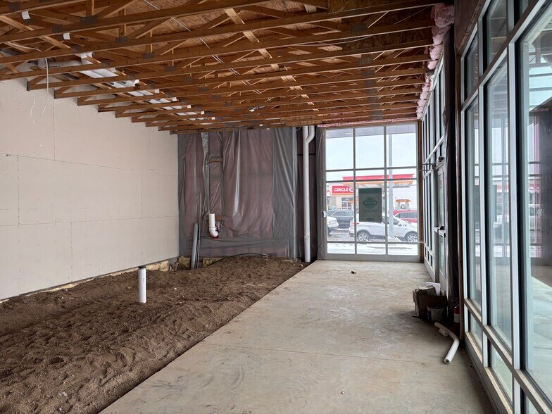 More Photos Of 2100 W 41st St, Sioux Falls General Retail For Sale