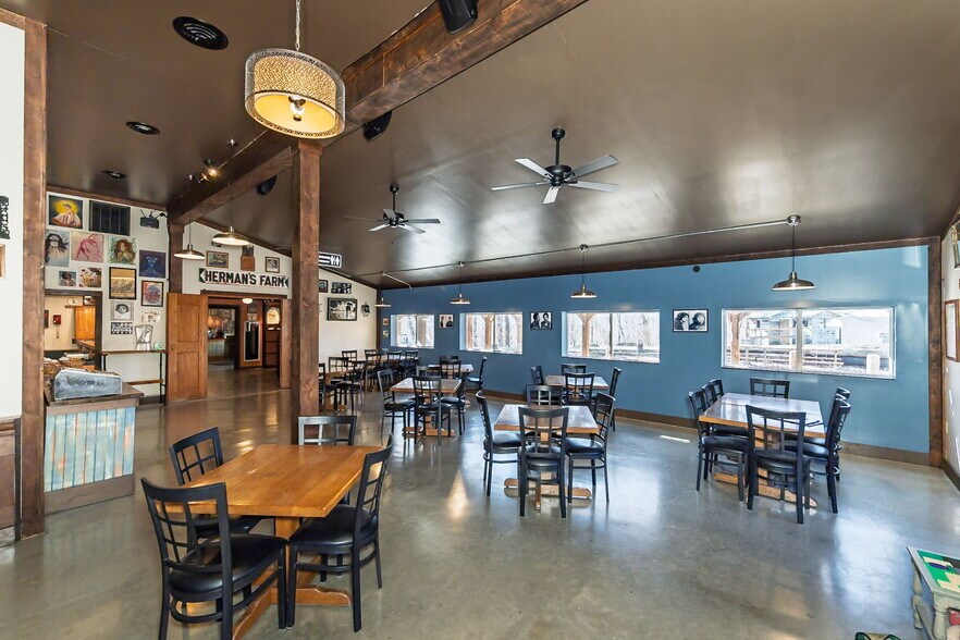 More Photos Of 3166 Highway B, Berger Winery Vineyard For Sale