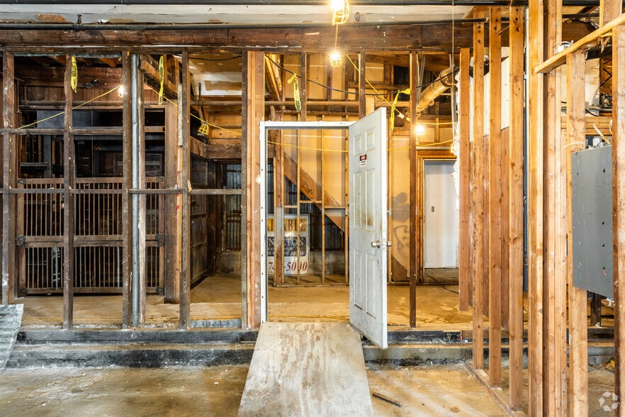 More Photos Of 126 N James St, Peekskill Warehouse For Sale