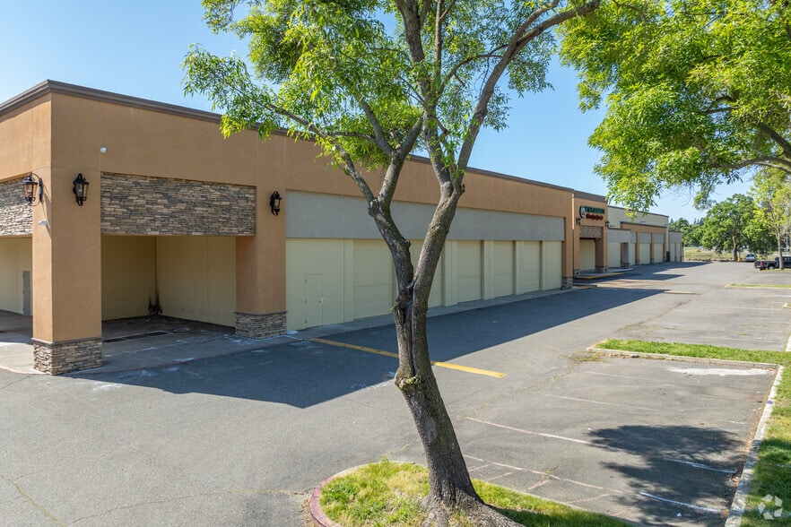 More Photos Of 2738 Sunrise Blvd, Rancho Cordova Freestanding For Lease