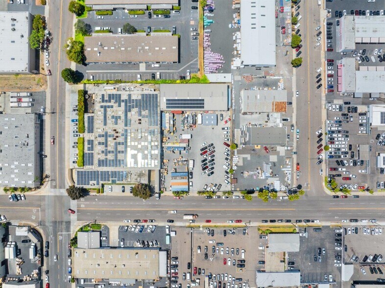 More Photos Of 225 W 30th, National City Manufacturing For Sale