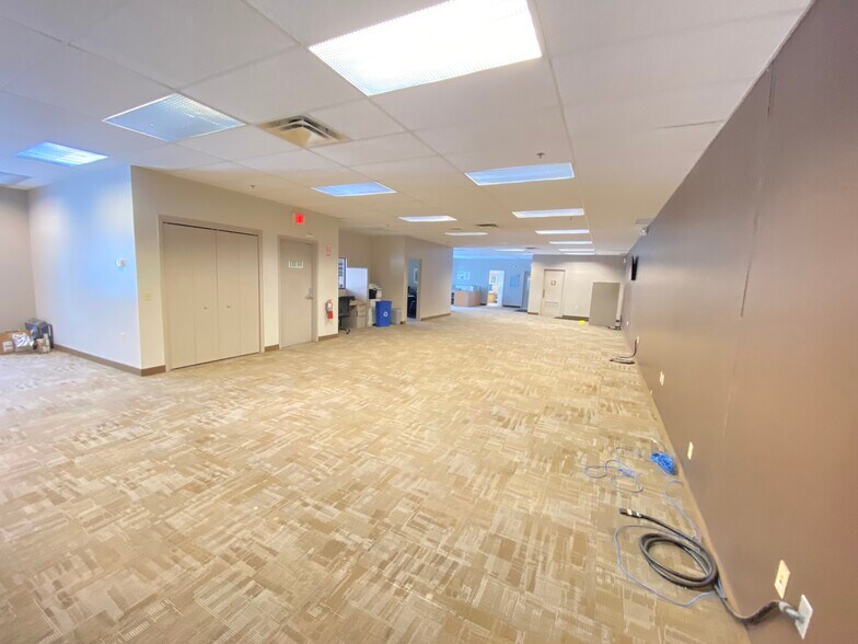 More Photos Of 7420 Clover Ave, Mentor Warehouse For Lease