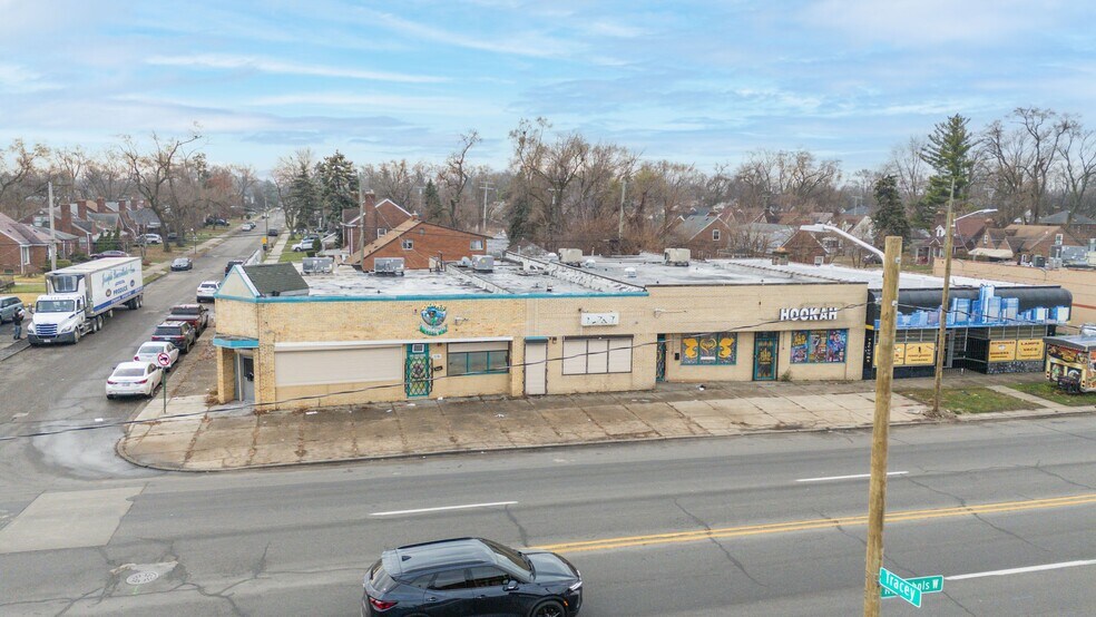 More Photos Of 13703 W McNichols Rd, Detroit General Retail For Sale