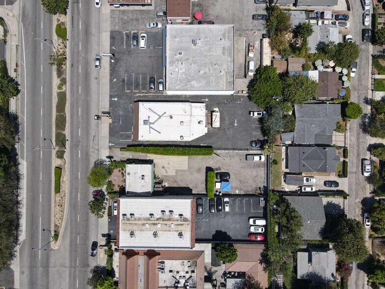 More Photos Of 470 S Rosemead Blvd, Pasadena General Retail For Sale
