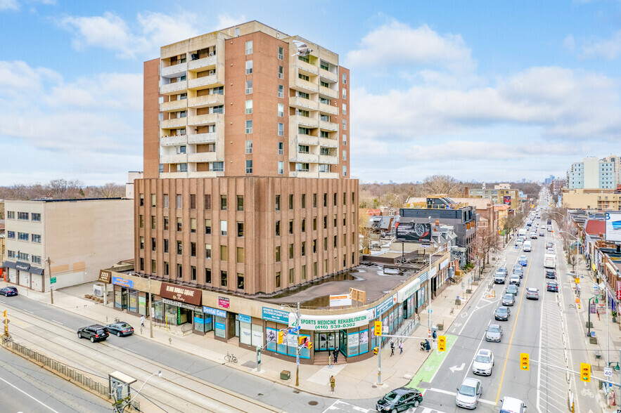 Primary Photo Of 2329-2333 Dundas St W, Toronto Medical For Lease