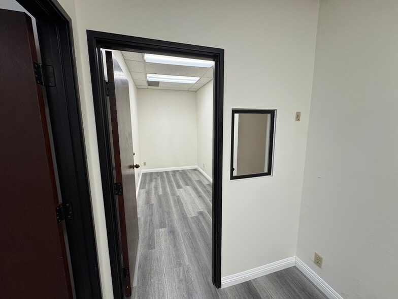 More Photos Of 144 N Glendale Ave, Glendale Office For Lease