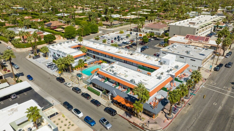 More Photos Of 140 W Via Lola, Palm Springs Hotel For Lease