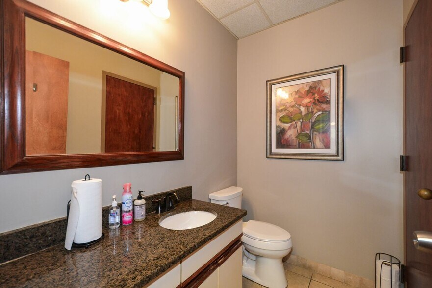 More Photos Of 1820 The Exchange SE, Atlanta Office For Sale