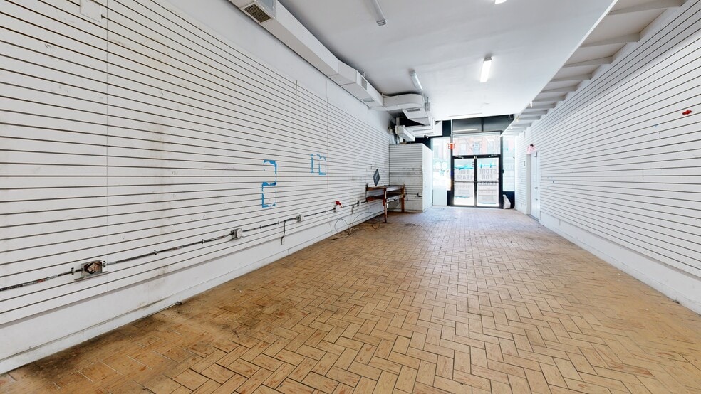 Primary Photo Of 659 Tenth Ave, New York Apartments For Lease