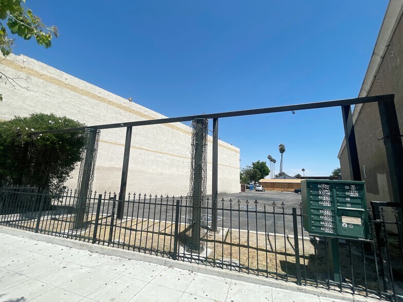 More Photos Of 5344 Long Beach Blvd, Long Beach Storefront Retail Office For Lease