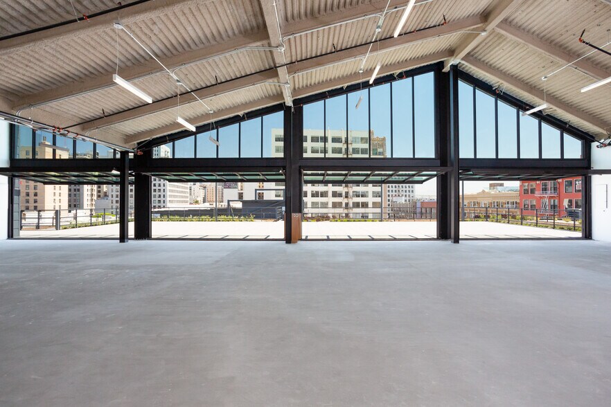 More Photos Of 755 S Los Angeles St, Los Angeles Loft Creative Space For Lease