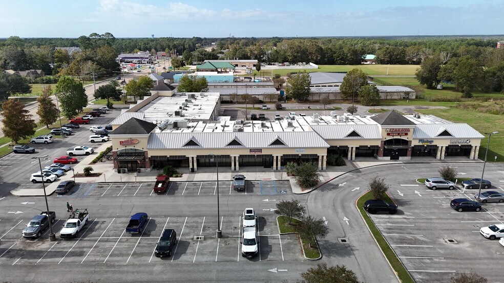 More Photos Of 921 Cedar Lake Rd, Biloxi General Retail For Sale