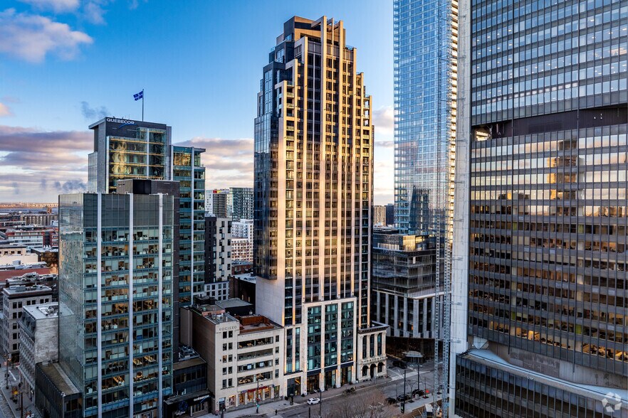 Primary Photo Of 622 Rue Saint-Jacques, Montréal Apartments For Sale
