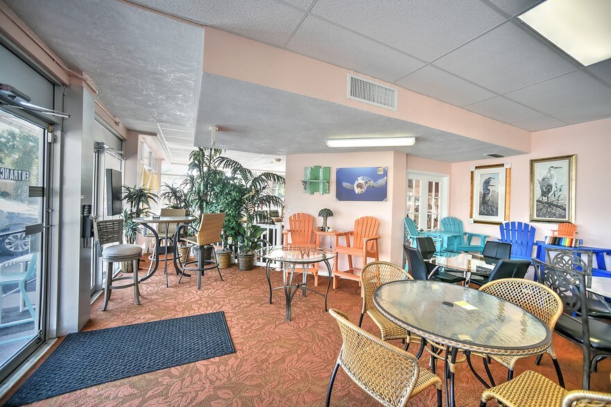 More Photos Of 1202 Ridgewood Ave, Daytona Beach General Retail For Sale