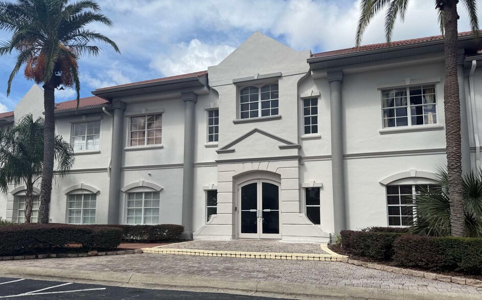 Primary Photo Of 1803 Park Center Dr, Orlando Medical For Lease