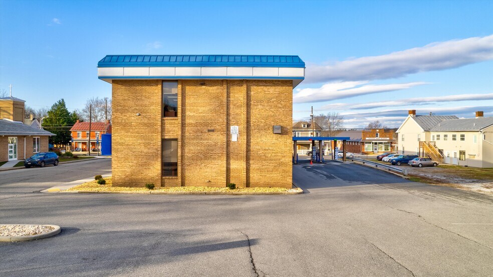 More Photos Of 207 N Main St, Boonsboro Office For Sale
