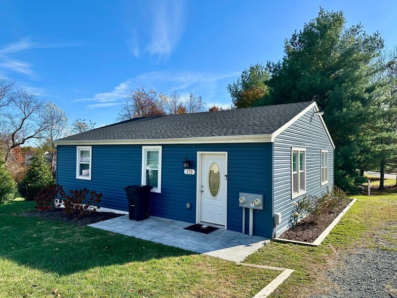 More Photos Of 170 Delancy Rd, Elkton Office Residential For Sale