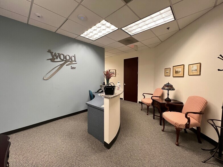 More Photos Of 555 Quince Orchard Rd, Gaithersburg Office For Lease