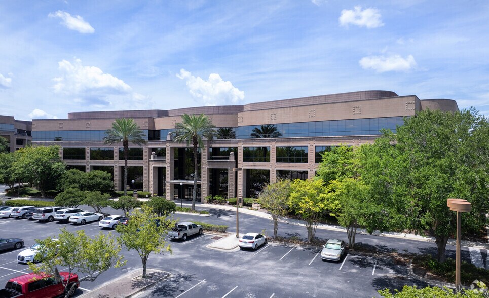 More Photos Of 10151 Deerwood Park Blvd, Jacksonville Coworking Space