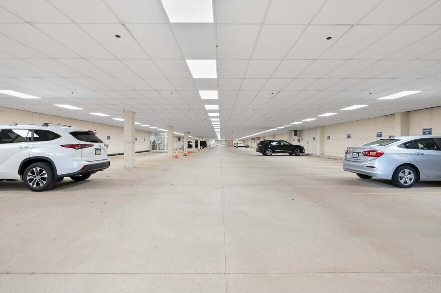 More Photos Of 662 Penn St, Newtown Office For Sale