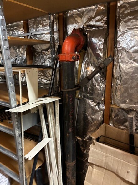 More Photos Of 2120 E Powell Blvd, Gresham General Retail For Sale