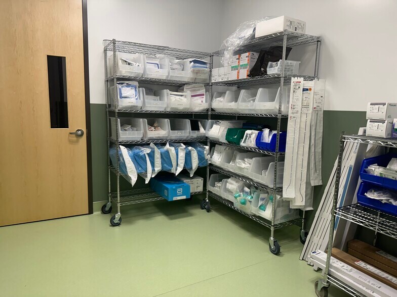 More Photos Of 77 S Dobson Rd, Chandler Medical For Sale