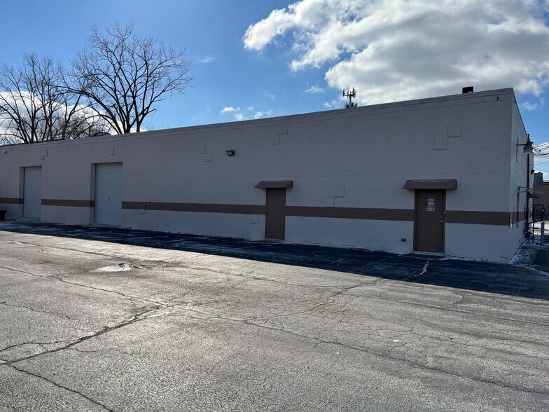More Photos Of 7897 Taft St, Merrillville Lodge Meeting Hall For Lease