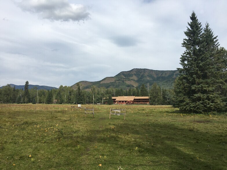 More Photos Of 50508 Range Road 271A, Yellowhead County Hospitality For Sale