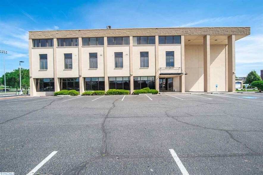 More Photos Of 925 Stevens Dr, Richland Office For Lease