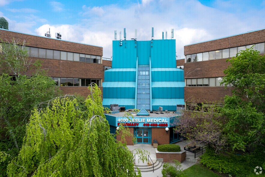 More Photos Of 4800 Leslie St, Toronto Medical For Lease