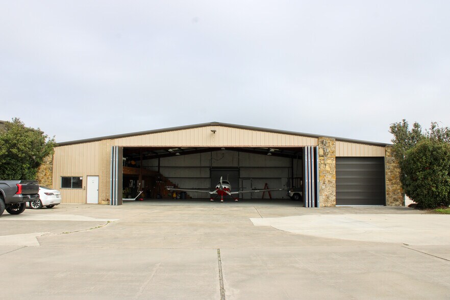 Primary Photo Of 28120 Boerne Stage Rd, Boerne Airplane Hangar For Sale