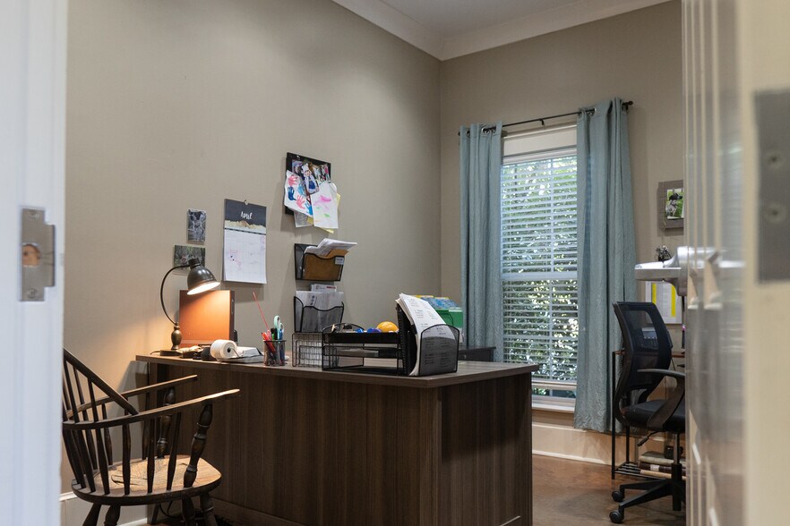 More Photos Of 40 Northtown Dr, Jackson Office Residential For Sale