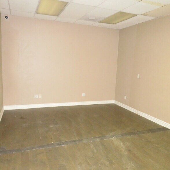 More Photos Of 17026-17030 E Cypress St, Covina Medical For Lease