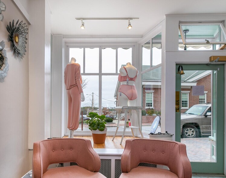 More Photos Of 96 Front St, Bath Storefront Retail Office For Lease