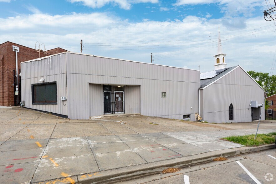 More Photos Of 441 Chaplin St SE, Washington Religious Facility For Sale