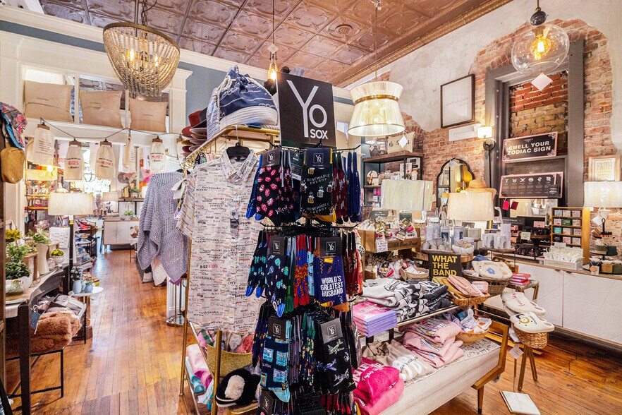 More Photos Of 101 N Lafayette St, South Lyon Storefront Retail Office For Sale