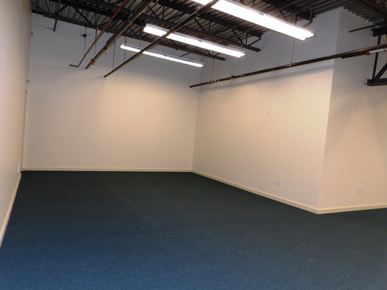 More Photos Of 3810 166th Pl NE, Arlington Office For Lease
