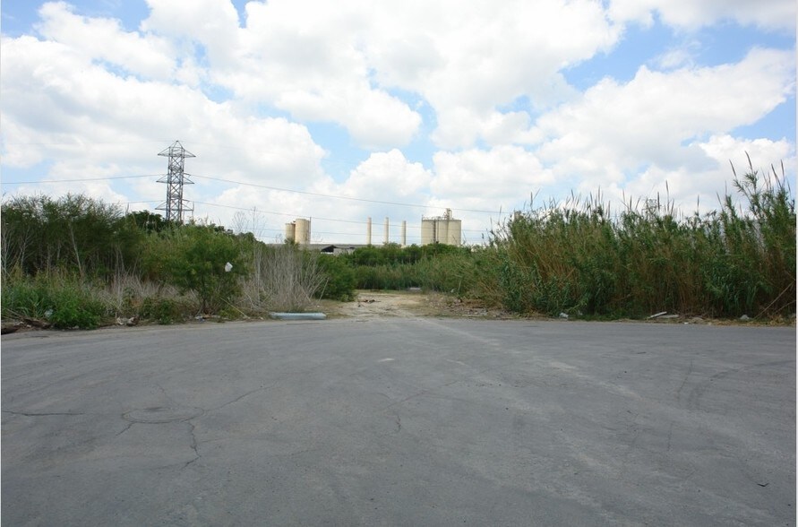 More Photos Of 4731 Whirlwind St, San Antonio Land For Sale