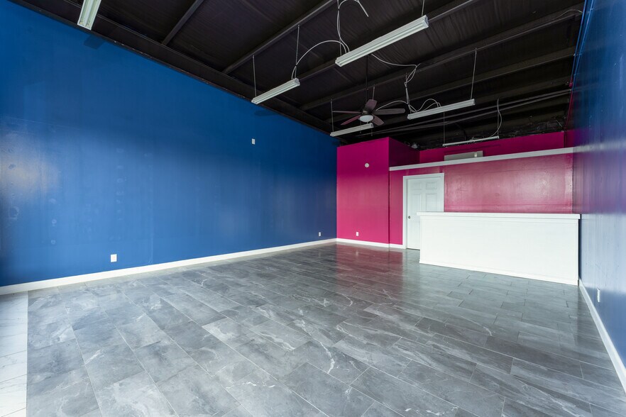 More Photos Of 801 Zillock Rd, San Benito Storefront For Lease