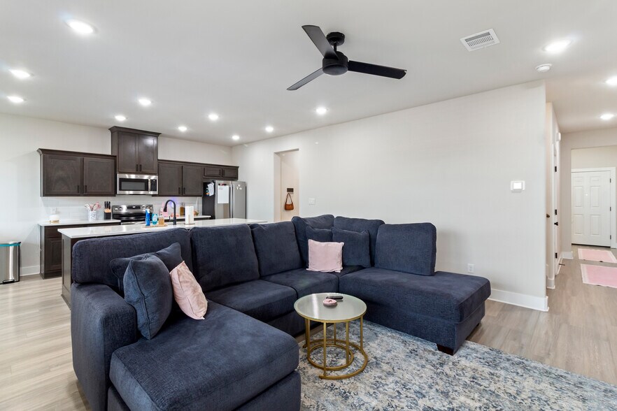 More Photos Of 4038 Gunner Trl, College Station Multifamily For Sale